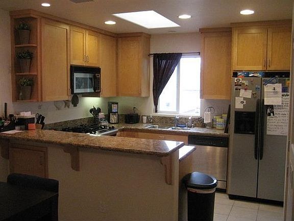 1335 Kitchen