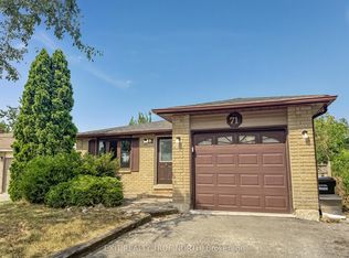 71 Hickling Trl, Barrie, ON L4M 5S7