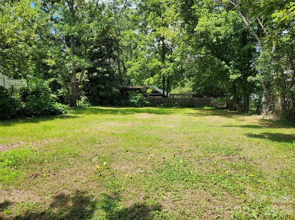 198 Fayetteville St #83, Asheville, NC 28806