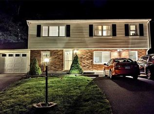 17 Mirijo Rd, Danbury, CT 06811