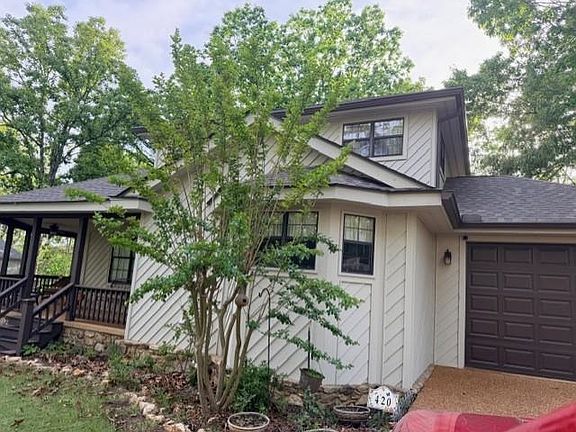 3rd image of 420 Lakeshore Ln