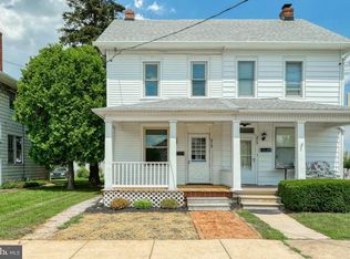 215 W Maple St, Dallastown, PA 17313