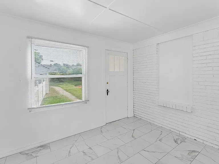 2512 NW 32nd St — Photo 23