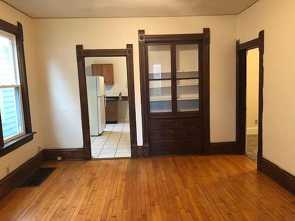2nd image of 2825 W Lincoln Ave #27
