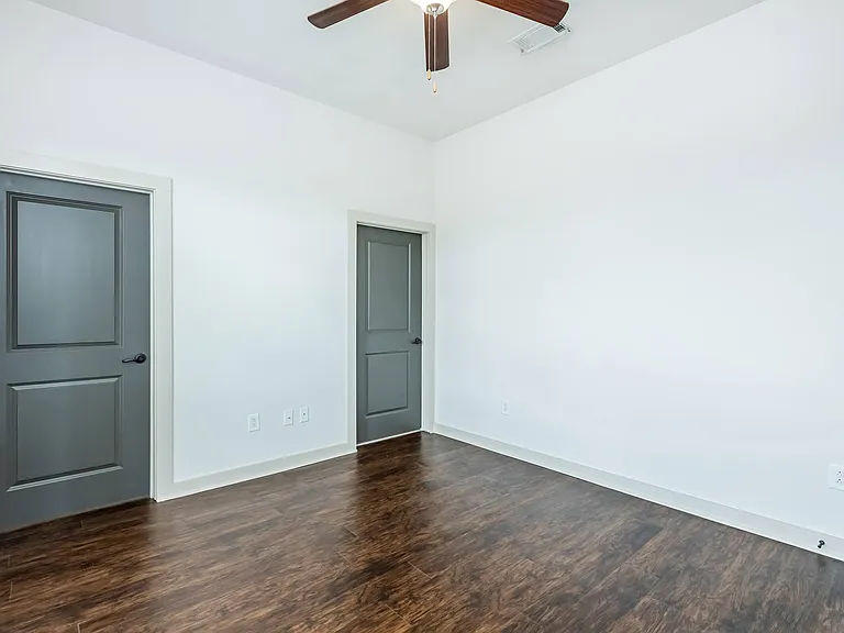 1810 Belcourt — Photo 31