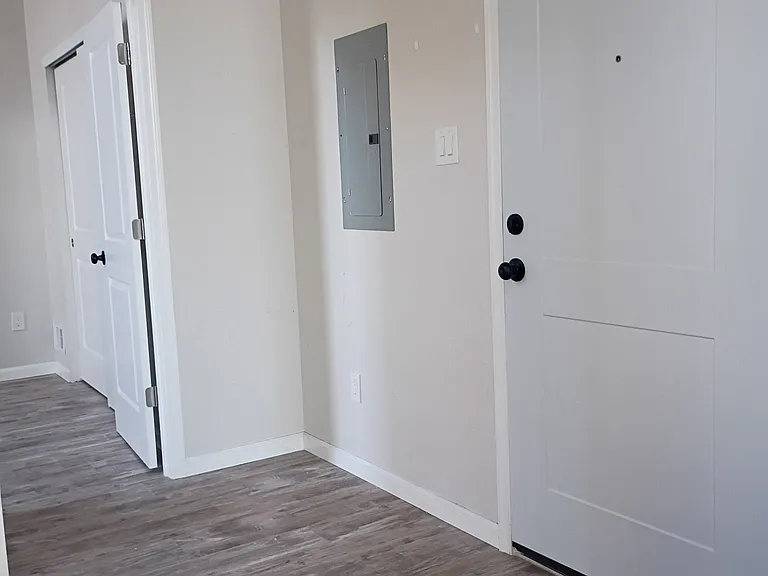 3012 E Thompson St #202 — Photo 6