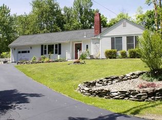 154 Cardinal Rd, Hyde Park, NY 12538