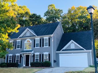980 Fountain Glen Dr, Lawrenceville, GA 30043