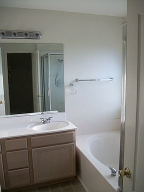 2nd image of 658 Coral Hbr