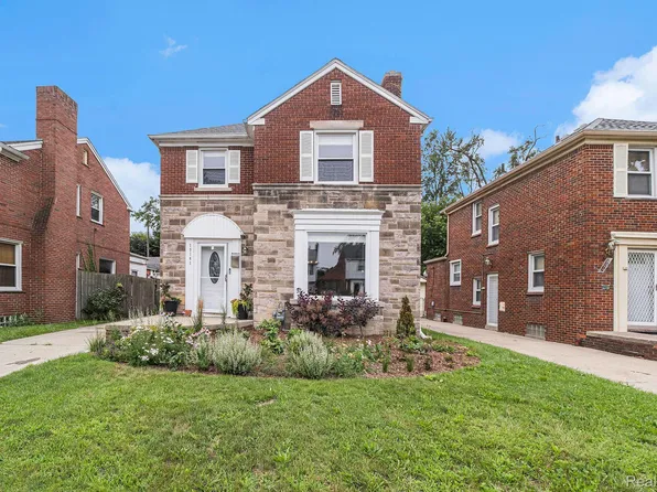 19141 Sorrento St, Detroit, MI 48235