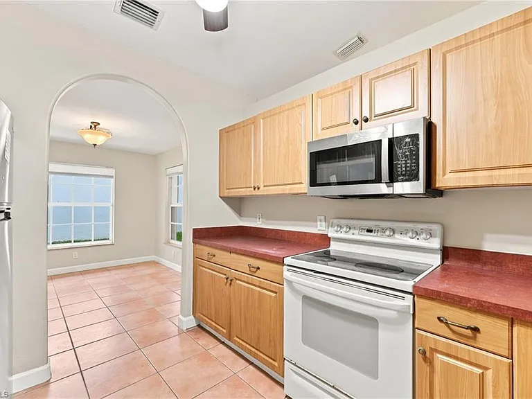 4438 Pine Lake Rd — Photo 10