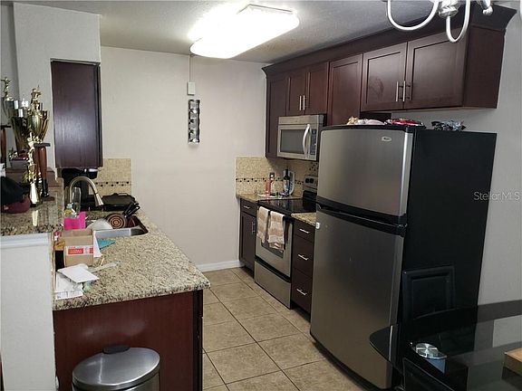 4th image of 8815 Crestview Dr APT A
