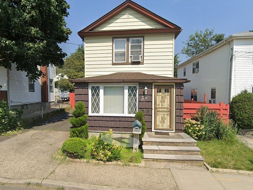 1st image of 190 Claridge Ave