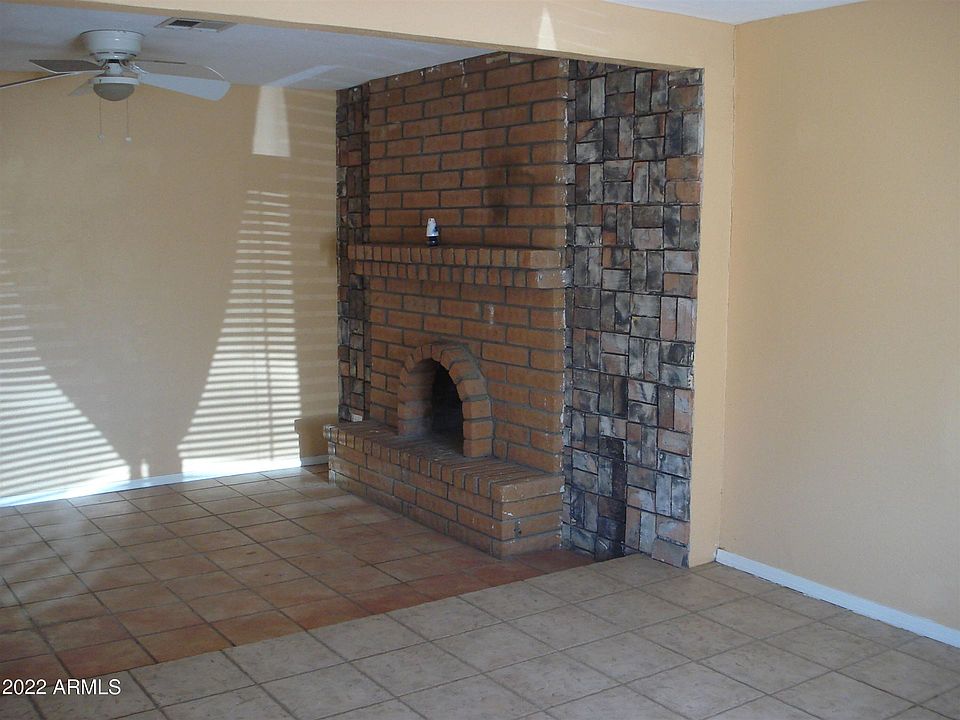 2nd image of 5046 S 36th Dr