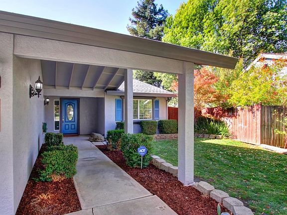 3rd image of 2570 Jacquelyn Ln
