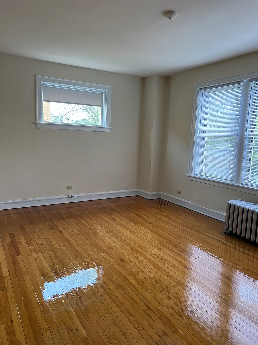 Building Photo - 7620 S Colfax Ave #1
