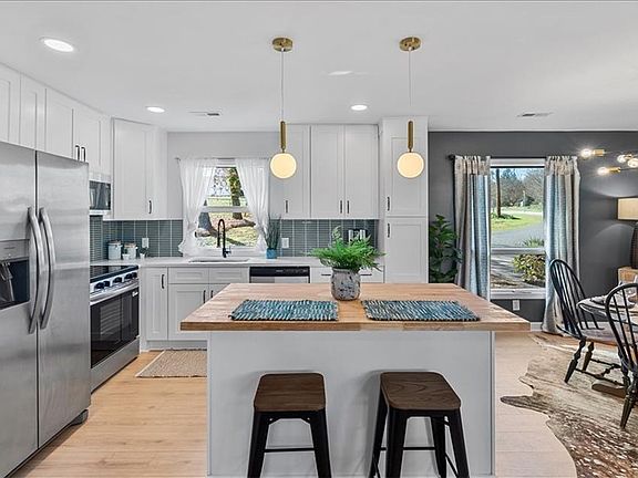 2nd image of 219 Tarheel Dr