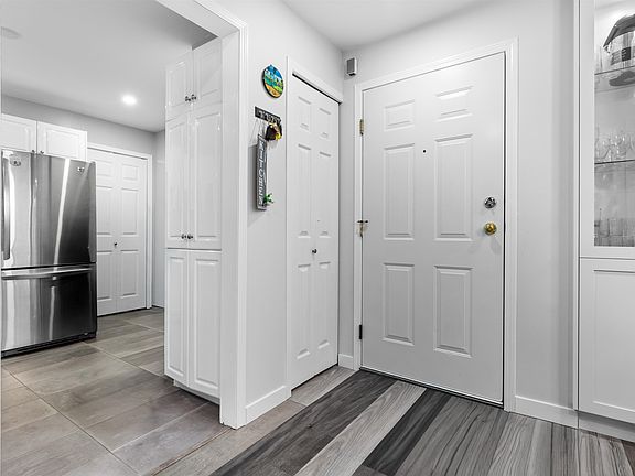 4th image of 12125 75a Ave #105