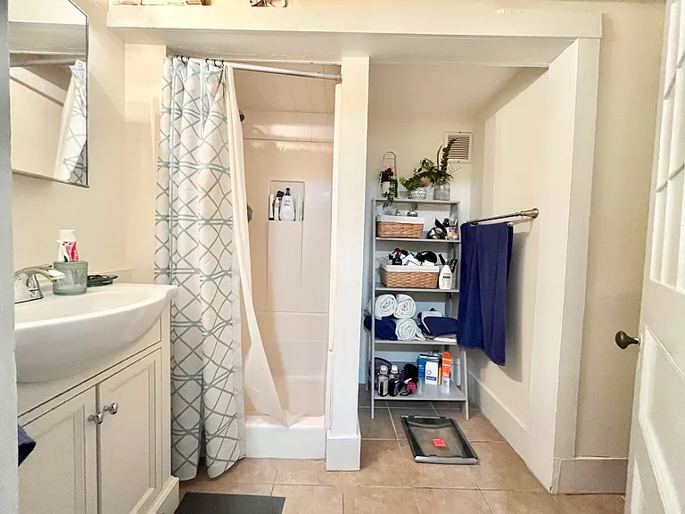 137 Bay State Rd #B — Photo 8