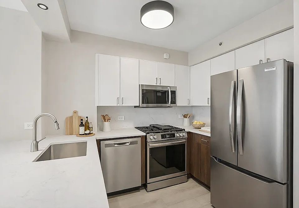 1st image of 776 6th Ave #30F