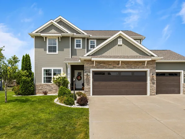 606 Weldon Springs Rd, Monticello, IL 61856