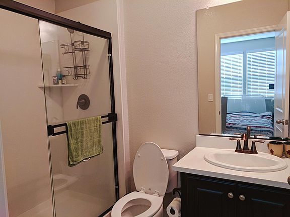 3rd image of 2879 Kaiser Dr