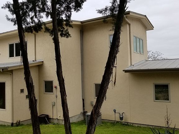 3rd image of 6413 Forest Hills Dr APT B