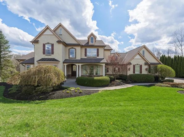 123 Hidden Hills Dr, Pataskala, OH 43062