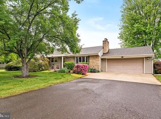 192 Robbinsville Edinburg Rd, Trenton, NJ 08691