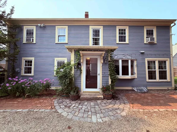 29 Durrell Street, Dover, NH 03820