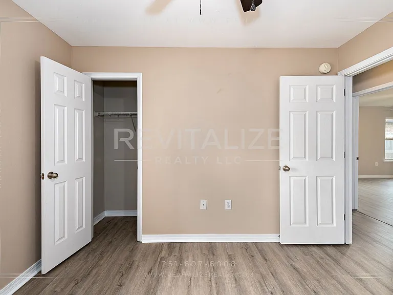 1549 Majesty Loop — Photo 18