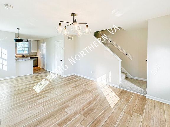 4th image of 3800 Edison St