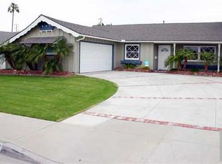17322 Zeider Ln, Huntington Beach, CA 92647