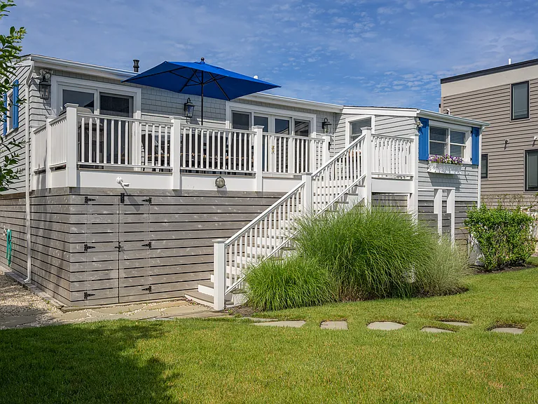 52 Harbor Rd — Photo 8