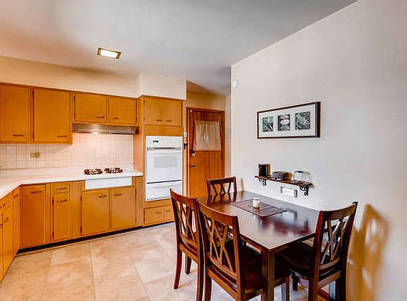 5th image of 650 Wood St