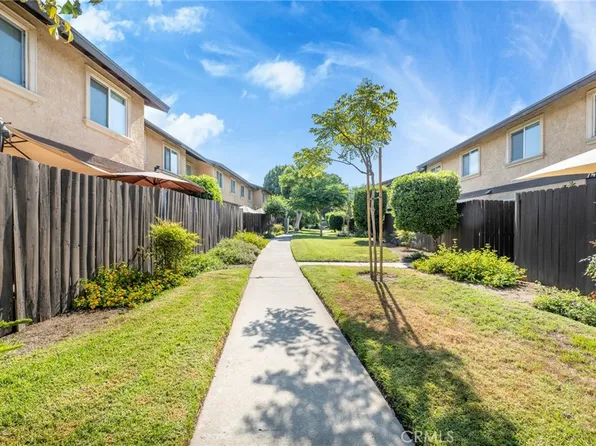 7435 Shadyglade Ave Unit 2, North Hollywood, CA 91605