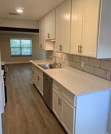 4th image of 13731 Brookgreen Cir