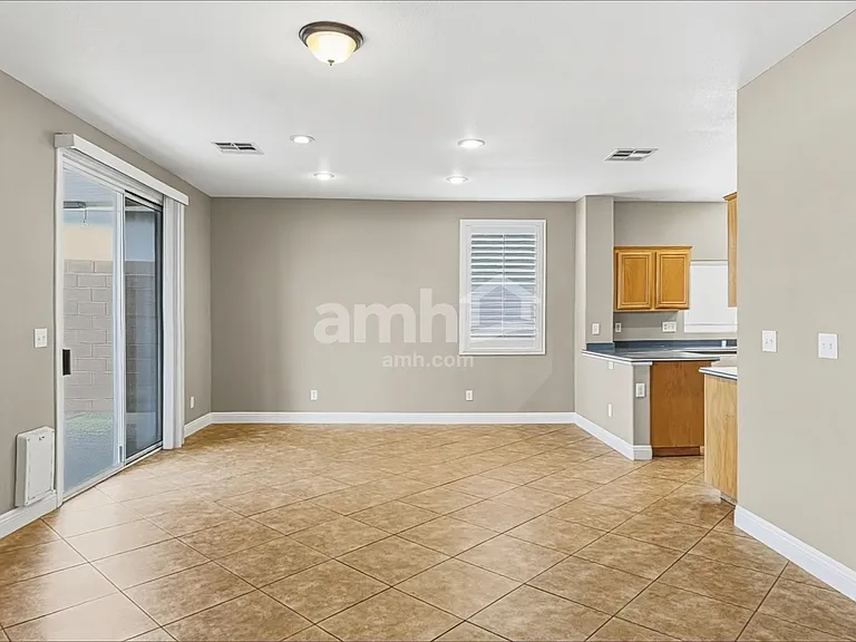 3387 Antique Rose Dr — Photo 5