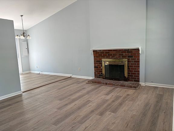 2nd image of 10431 Ridgerun Rd