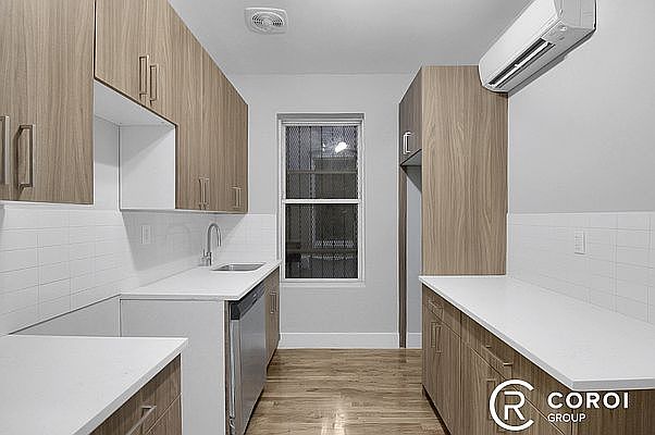 1st image of 1661 Sterling Pl #2C