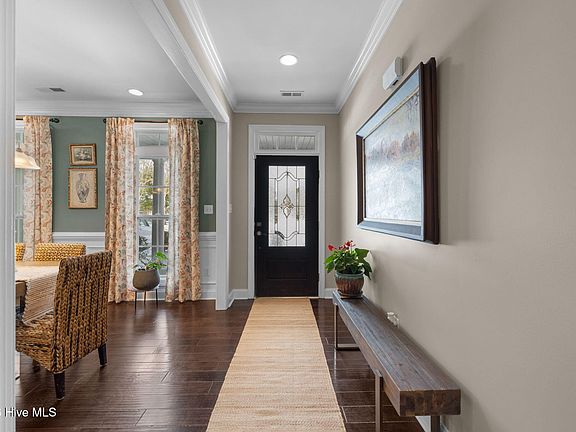 5th image of 125 Chadwick Court