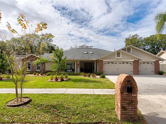 2nd image of 3329 Cheviot Dr