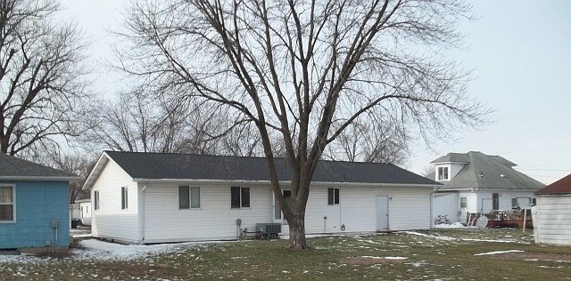 2nd image of 508 Elm St