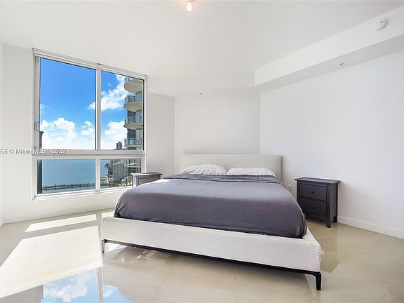 5th image of 300 S Biscayne Blvd #T-2808