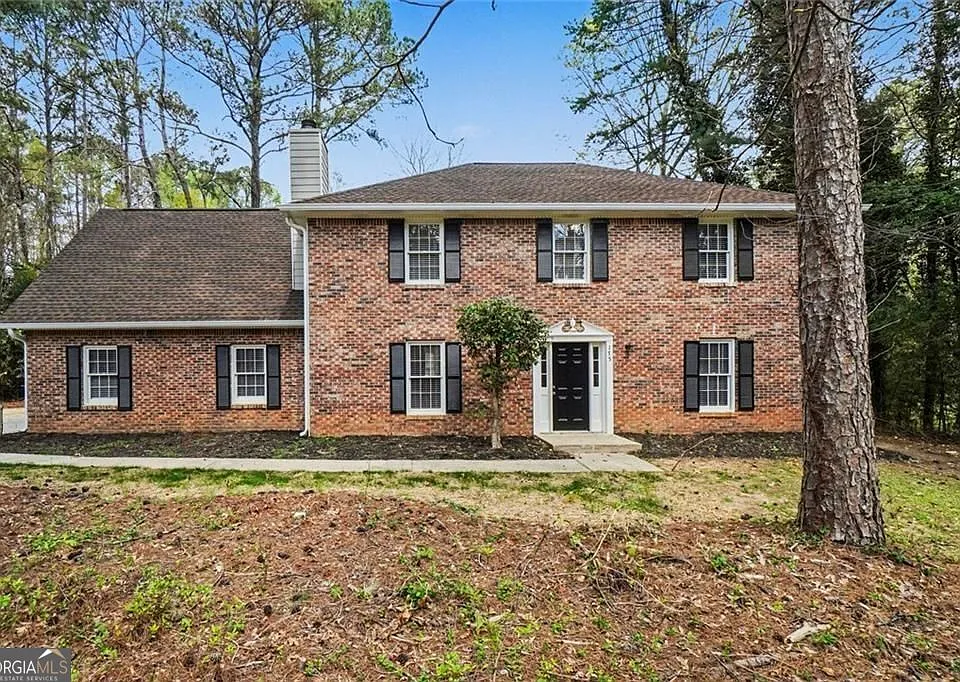 175 Woodsong Dr
