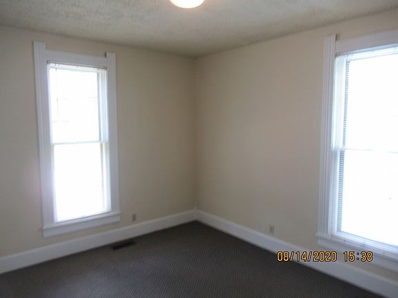 5th image of 320 E Cottage Grove Ave