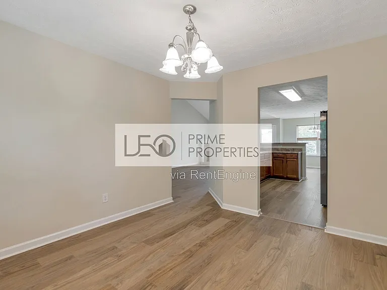 3168 Meadow Point Dr — Photo 15