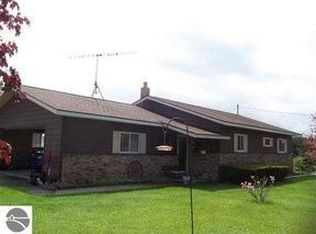 908 N Weaver Rd, Fairview, MI 48621