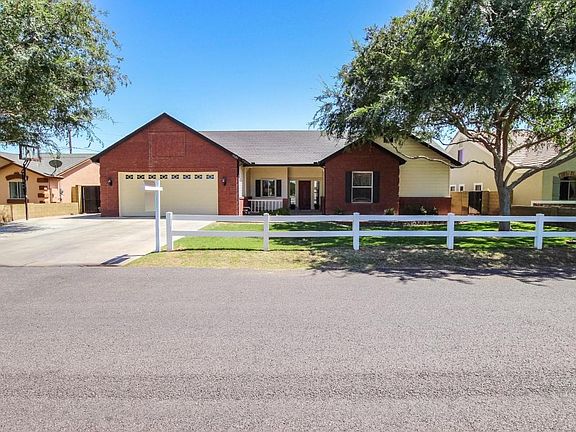 3rd image of 5321 E Escondido Cir