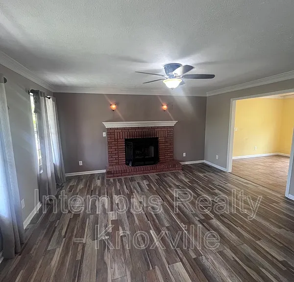 7728 Chapel Bend Dr — Photo 5